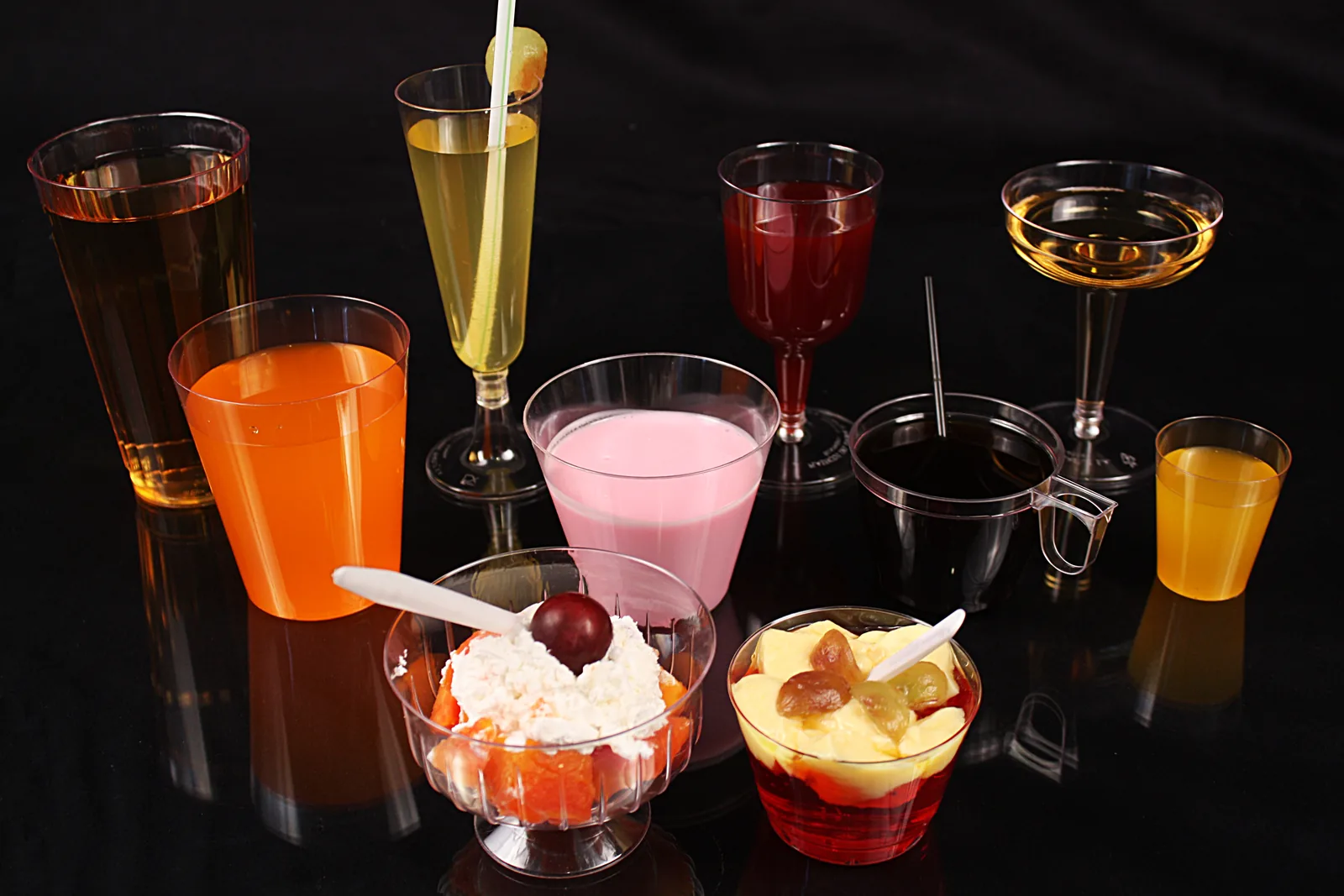 Cómo escoger vasos plásticos para bebidas y postres - productos Limpa